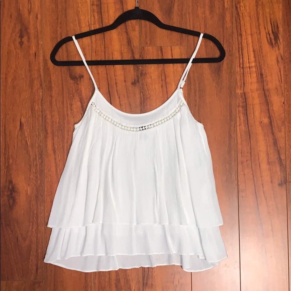 WHITE FLOWY TOP WITH ADJUSTABLE STRAPS SIZE SMALL